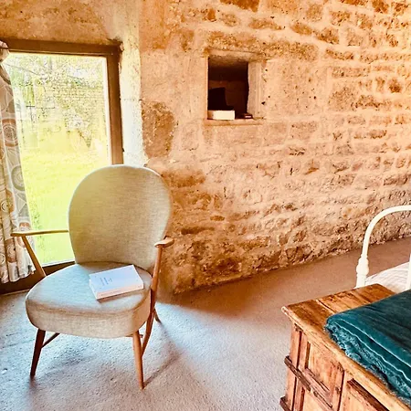 17th-century Manor House With Heated Pool & Private River *