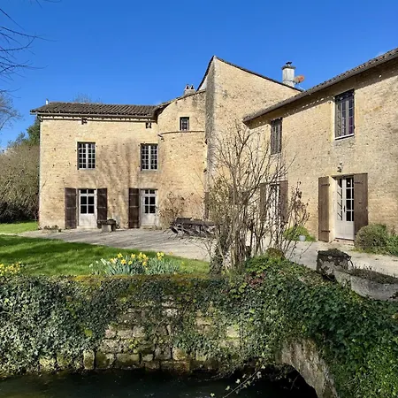 17th-century Manor House With Heated Pool & Private River *