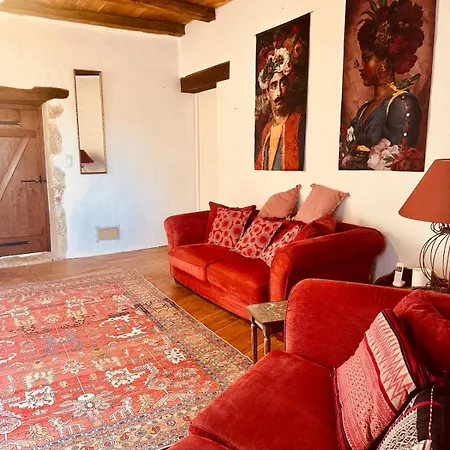 17th-century Manor House With Heated Pool & Private River Vakantiehuis Mellé