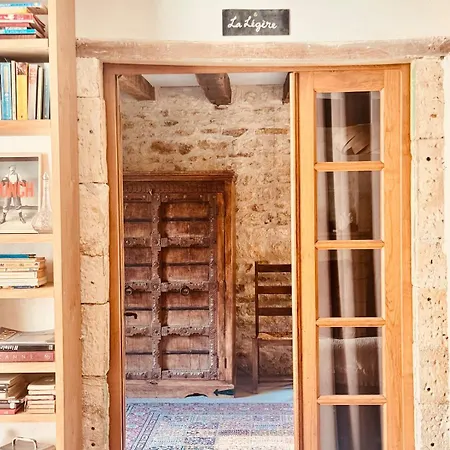 Vakantiehuis 17th-century Manor House With Heated Pool & Private River Mellé
